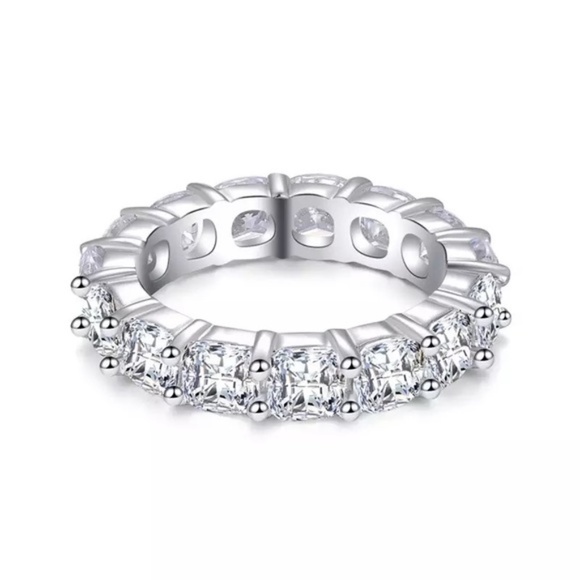 Emerald Cut Eternity Wedding Band Ring - Picture 7 of 9